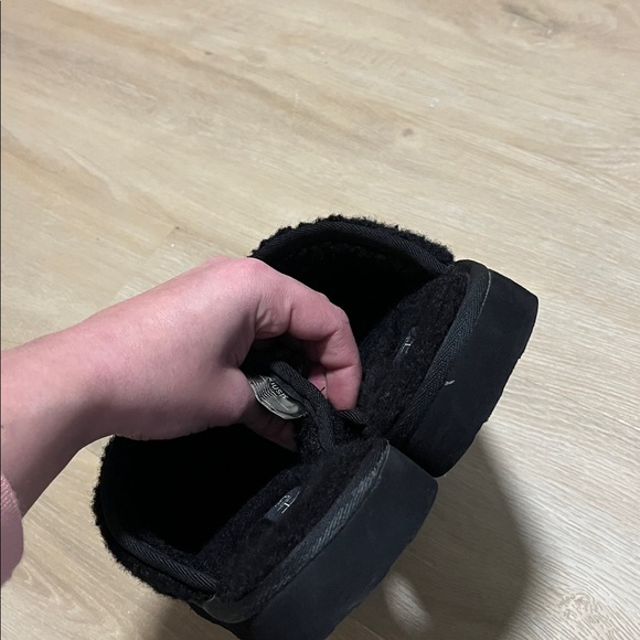 Hush Men’s Black Wooly Fuzzy Slippers Medium (42-43) - Picture 7 of 7